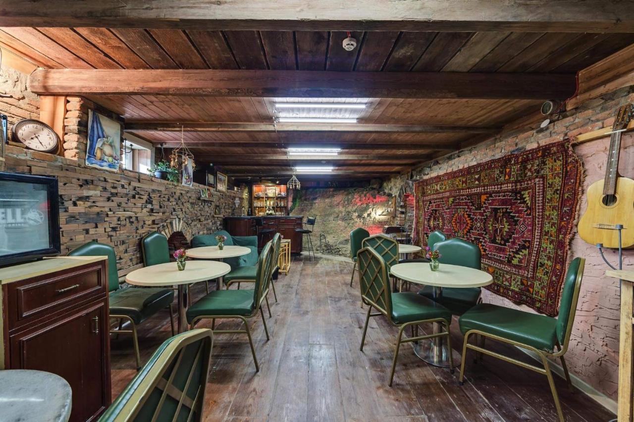 House 52 Boutique Hotel Тбілісі Екстер'єр фото