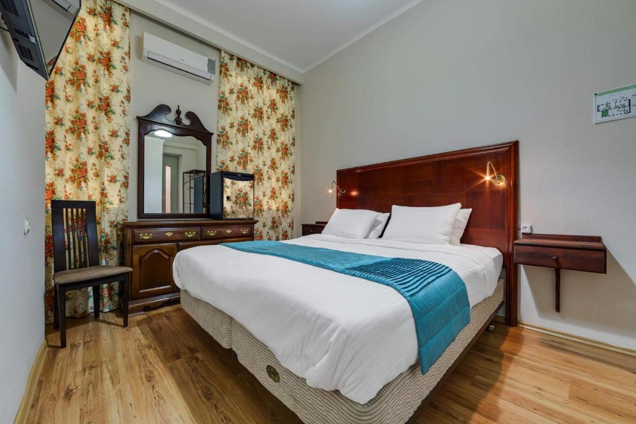 House 52 Boutique Hotel Тбілісі Екстер'єр фото