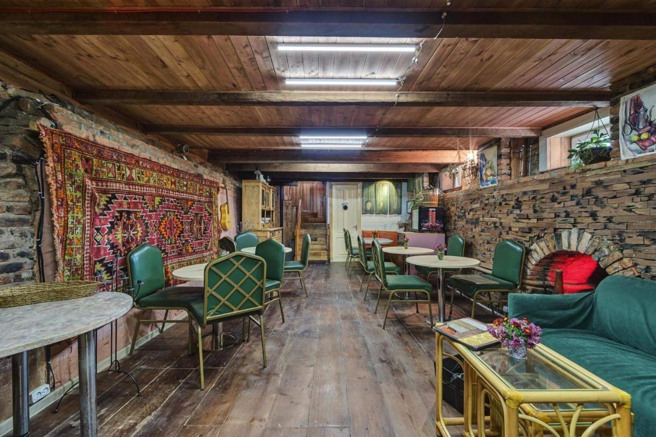 House 52 Boutique Hotel Тбілісі Екстер'єр фото