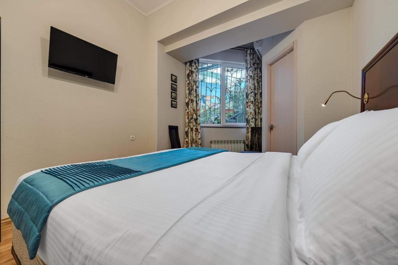 House 52 Boutique Hotel Тбілісі Екстер'єр фото