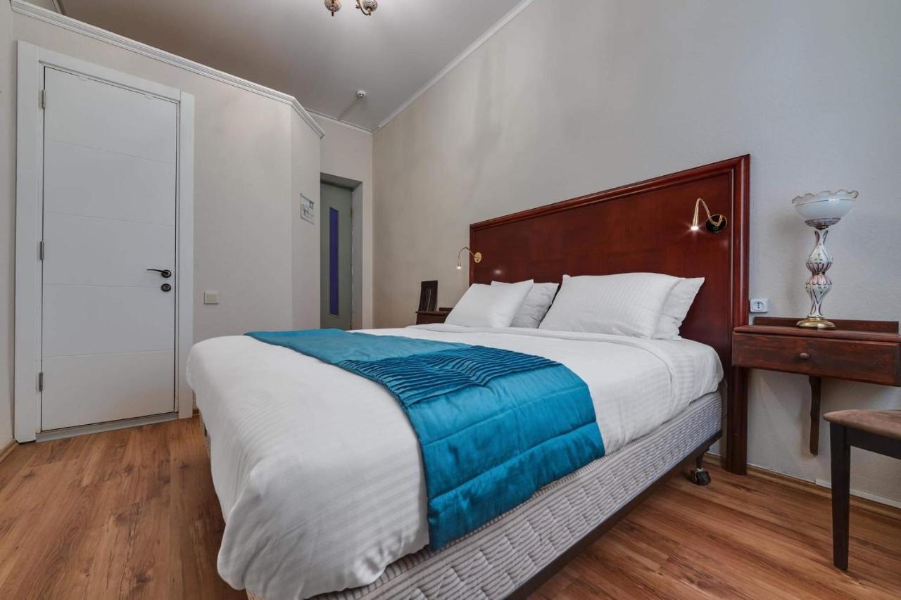 House 52 Boutique Hotel Тбілісі Екстер'єр фото